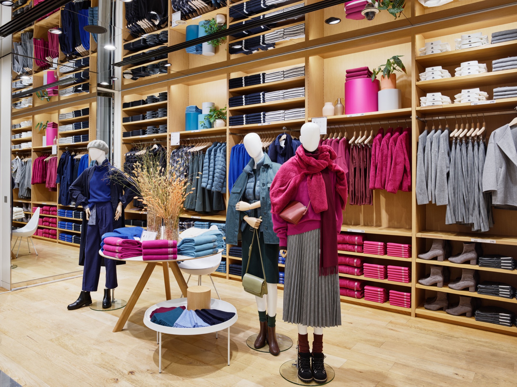 도쿄 긴자 유니클로 글로벌 플래그십 스토어 공식 사진